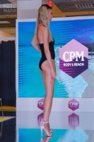 Модель в купальнике на показе CPM 2018