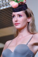 Модель CPM 2018 на показе купальников
