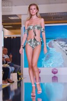 Модель показа купальников CPM 2018