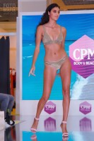 Модель в бикини на показе CPM 2018