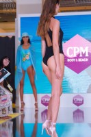 Девушка на показе купальников CPM 2018