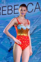 Девушка Lingerie Fashion Weekend 2016