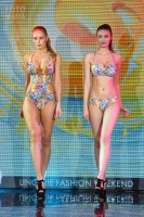 Девушка в бикини на Lingerie Fashion Weekend 2016