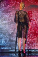 Девушка Lingerie Fashion Weekend 2016