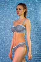 Модель нижнего белья Lingerie Fashion Weekend 2016