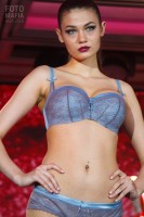 Модель нижнего белья Lingerie Fashion Weekend 2016