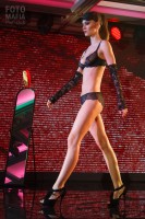Модель на показе нижнего белья Lingerie Fashion Weekend 2016