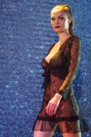 Девушка в нижнем белье Lingerie Fashion Weekend 2016