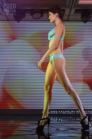 Модель на показе нижнего белья Lingerie Fashion Weekend