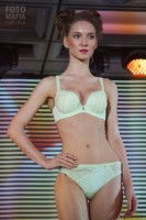 Показ белья на выставке Lingerie Fashion Weekend