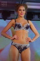 Модель Lingerie Fashion Weekend в нижнем белье