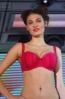 Девушка на выставке Lingerie Fashion Weekend