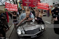 Голый протест Femen