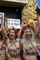 Активистки Femen голые