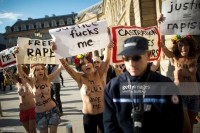 Активистки Femen голые