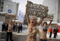 Активистки Femen голые