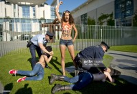 Голый протест активисток Femen