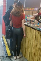 Фотоохота на кожаные леггинсы