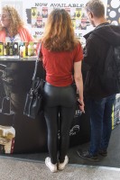 Фотоохота на кожаные леггинсы