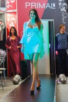 девушка в нижнем белье на выставке Текстильлегпром 2013