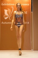 Девушка на показе Lingerie-Expo 2014