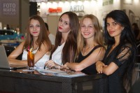 Девушки на московском автосалоне 2016