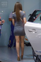Фотоохота на попу в обтягивающем