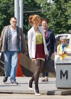 Фотоохота на девушку в чулках на улице