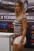 Фотоохота на модель в мини-шортиках