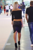 Фотоохота на девушку в мини