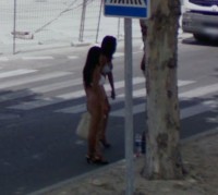 Проститутки попали в кадр Street View