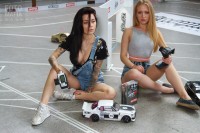 Фотоохота на девушек выставки тюнинга