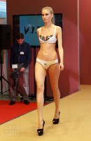 девушка Lingerie-Expo 2014