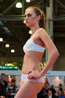 девушка в нижнем белье на выставке Lingerie-Expo 2014