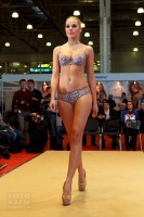 нижнее бельё на девушке Lingerie-Expo 2014