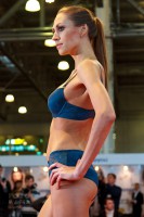 модель на показе Lingerie-Expo