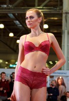 девушка Lingerie-Expo 2014