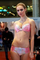 нижнее бельё на девушке Lingerie-Expo 2014