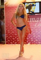 девушка на показе нижнего белья Lingerie-Expo