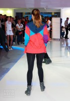 девушка на выставке ММАС 2012