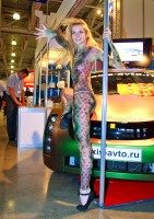 гимнастка бодиарт на выставке mims 2011