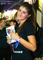 девушка alienware на игромире 2011