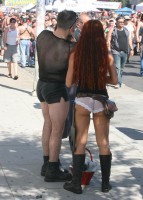 девушка Folsom Street Fair