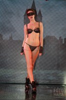 Эротическое нижнее белье на девушке Lingerie Show-Forum