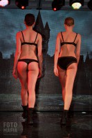 Эротическое нижнее белье на девушке Lingerie Show-Forum