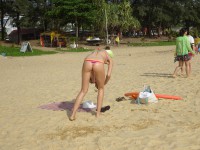 Фотоохота на девушек на пляже
