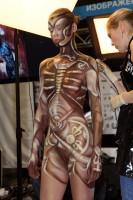 девушка боди-арт на выставке фотофорум 2011