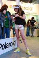 девушка polaroid на выставке фотофорум 2012