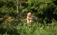 Фотоохота на загорающих девушек
