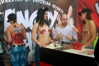 Боди-арт на выставке VapeShow 2017